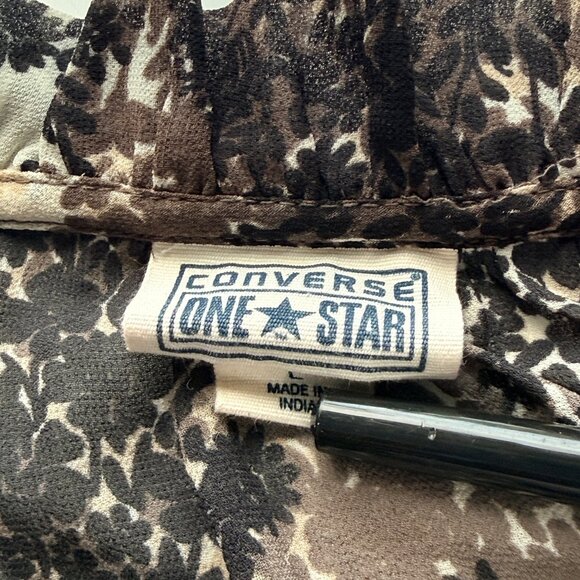 Converse One Star Blouse Womens L Black Beige Floral Ruffle Sleeveless - Picture 6 of 6